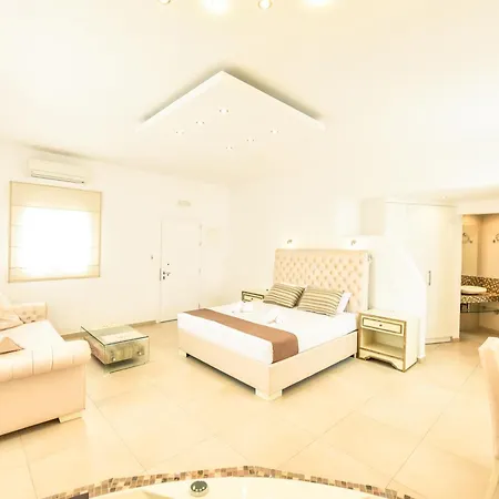 Queen Elegant Tatil Evi Mykonos Town