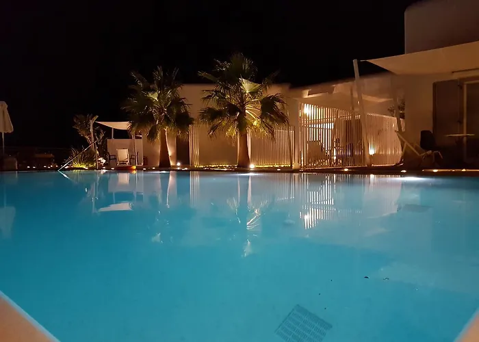 Queen Boutique * Mykonos Town